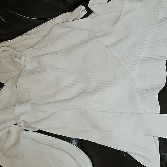 Dress - Picture 2 of 9